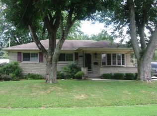 8203 Pandorea Dr, Louisville, KY 40258