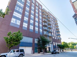 1546 N Orleans St APT 601, Chicago, IL 60610