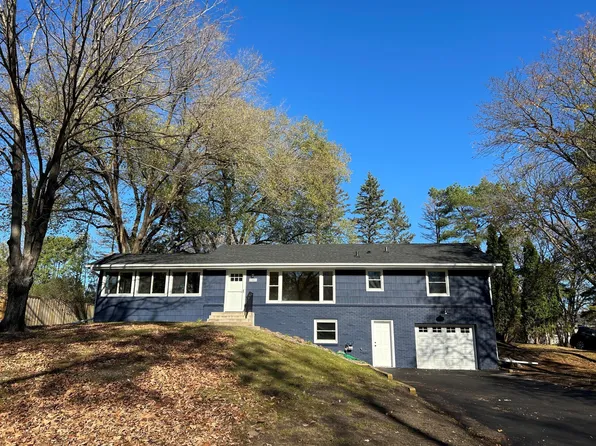 15816 N Eden Dr, Eden Prairie, MN 55346