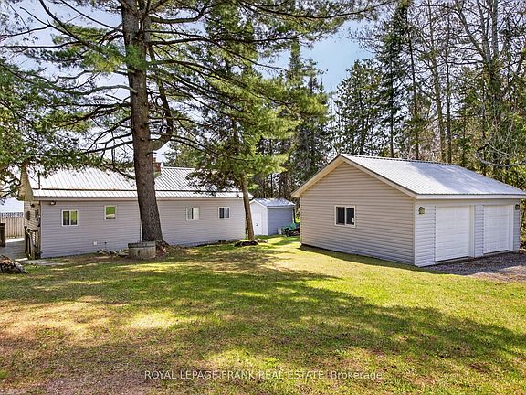 4th image of 2635 Deramore Rd