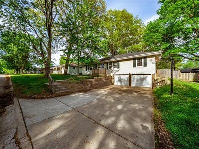 4217 S Spring St, Independence, MO, 64055