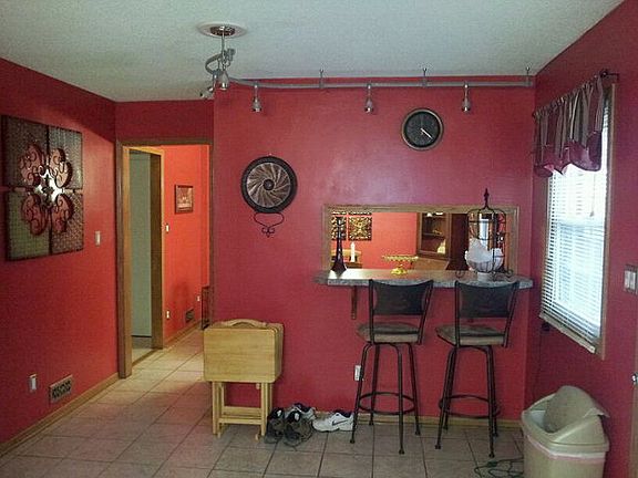 4th image of 122 Martin Way