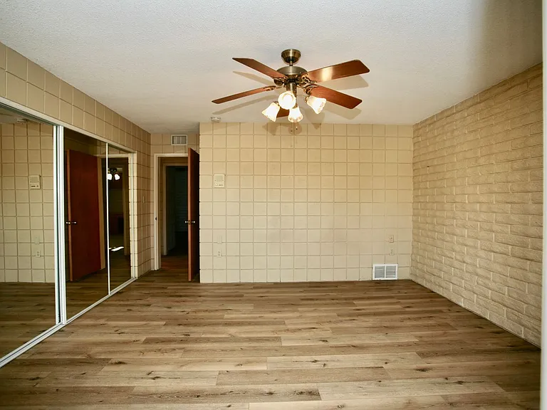 1526 Sundial Ter — Photo 11