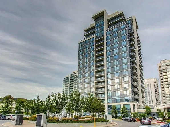 75 N Park Rd #105, Vaughan, ON L4J 0H8