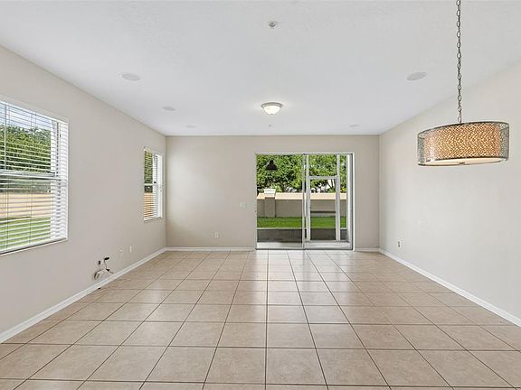 3rd image of 6067 STRADA ISLE WAY