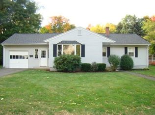 13 Woodland St, Holyoke, MA 01040