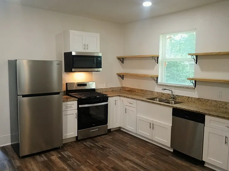 3710 E 1st St — Photo 3