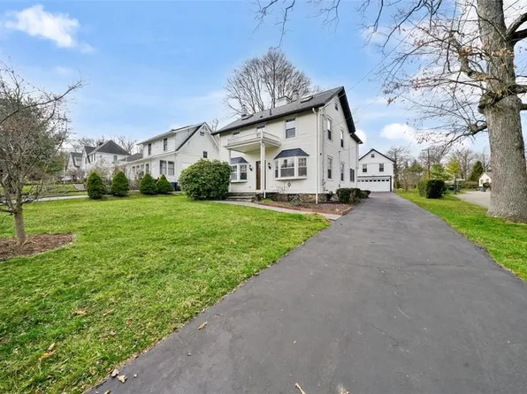 2 Mid Oaks Street, Monroe, NY 10950