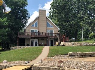 1686 Lake Viking Ter, Gallatin, MO 64640