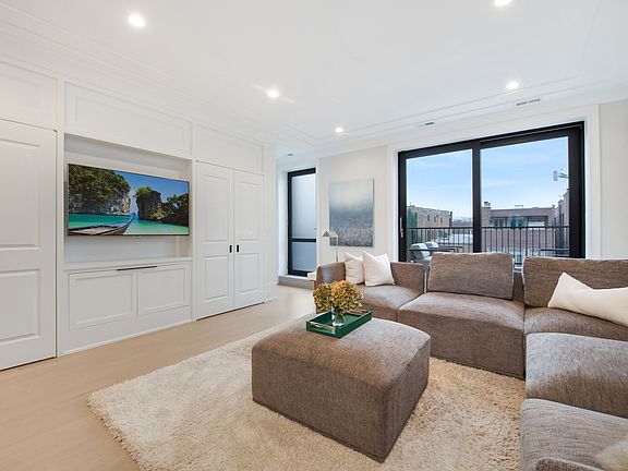 5th image of 1845 N Sedgwick St #Penthouse 4