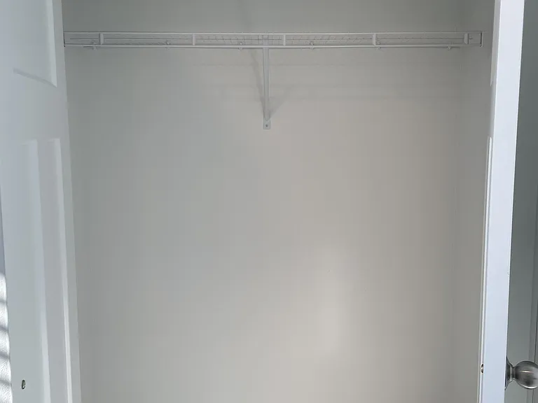 302 W 435 N #1-R-302 — Photo 2