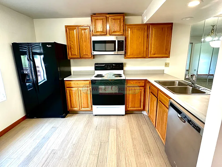 10690 Rose Briar Ct NE #125 — Photo 2