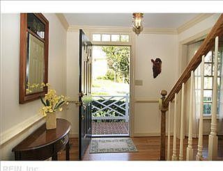 5th image of 118 Yorkshire Dr