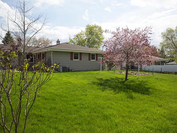 5th image of 1608 Glen Anna Dr