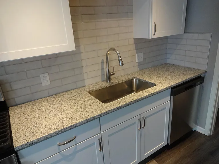 3417 1/2 Locust St #3417-1/2 — Photo 5