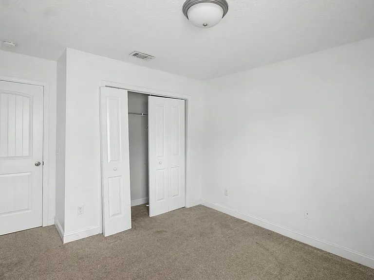 390 Fairview Cir — Photo 19