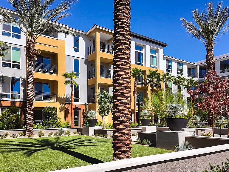Aspire at Flamingo Grand — Photo 1