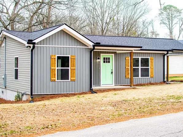 111 Ayers St, Bremen, GA 30110