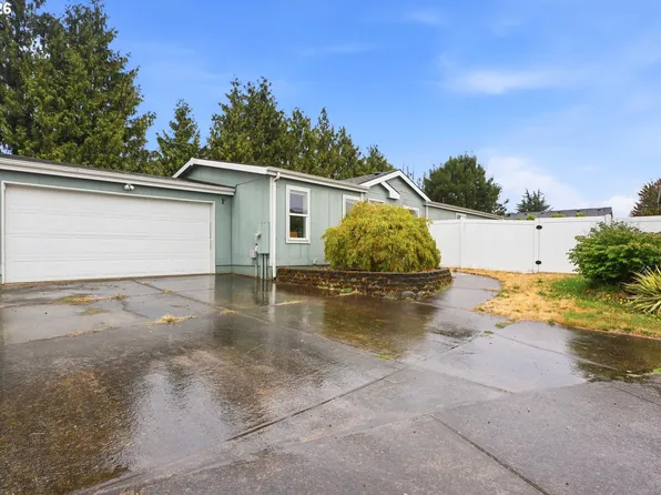 743 Saint James Pl, Molalla, OR 97038