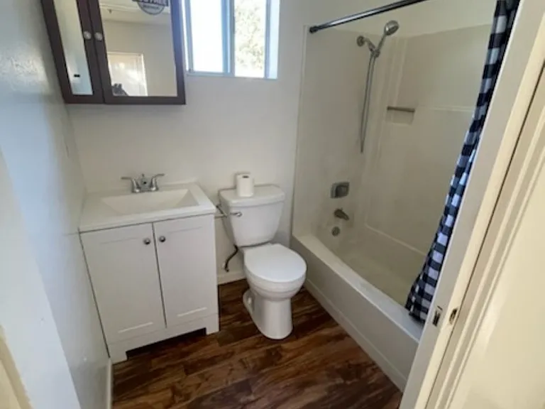 110 Foothill Blvd #6 — Photo 5