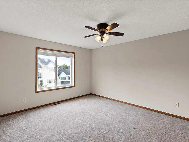 6860 Meadow Grass Ln S — Photo 26