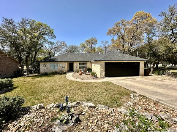 342 Brooklynn Ln, Canyon Lake, TX 78133