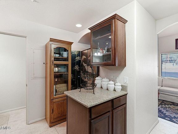 5th image of 4210 N MONTEZUMA Avenue #12