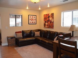 2 Shady Rest Rd, Mammoth Lakes, CA 93546