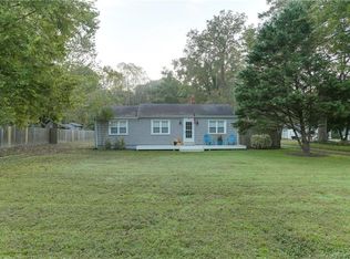 110 Sand Hill Rd, Williamsburg, VA 23188