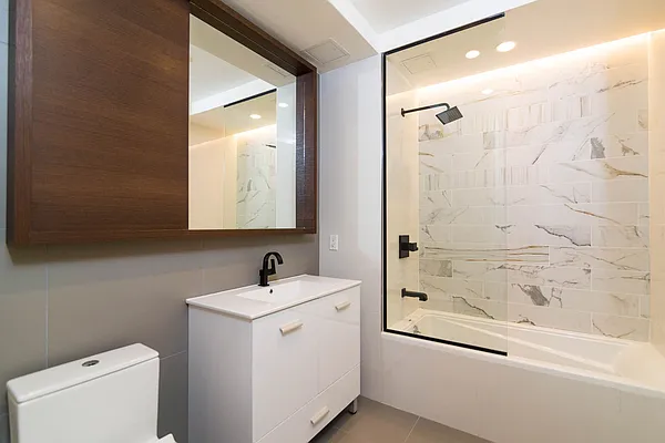 Rented by Nooklyn NYC LLC | media 4