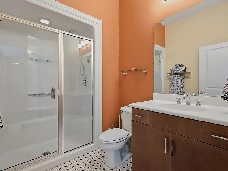 619 N 4th St #301 — Photo 10