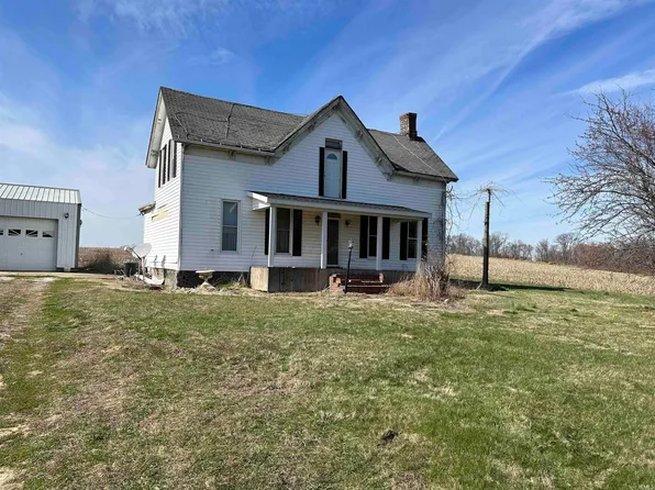 9272 E Summers Rd, Vincennes, IN 47591