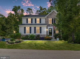 8110 Laurnick Dr, Glen Burnie, MD 21060