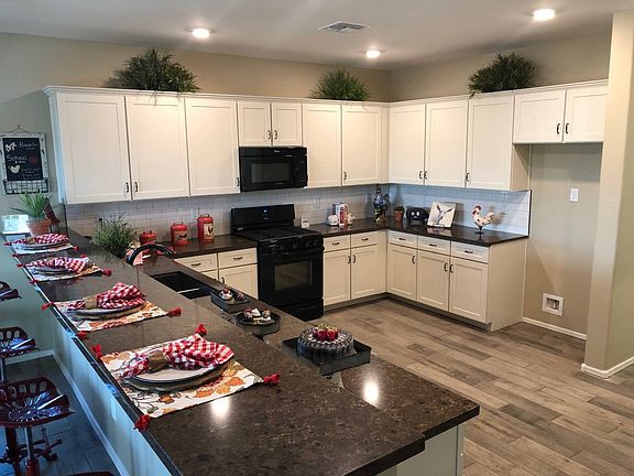 Interior Eager Kitchen