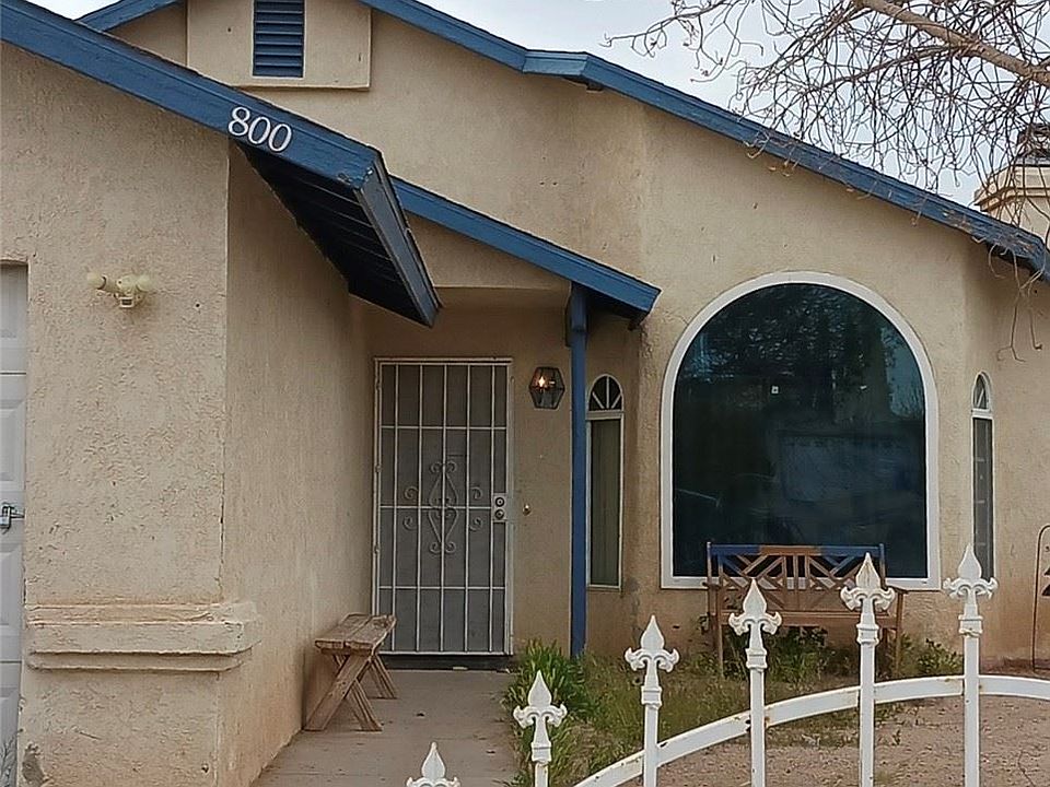 1st image of 800 Crescent Dr
