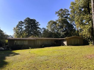 1084 Faust Ave, Ozark, AL 36360