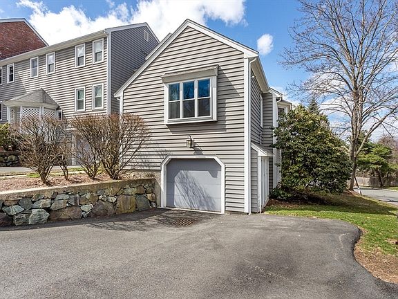 2nd image of 84 Walpole St APT 3N