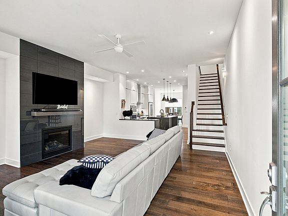 5th image of 3573 Parkside Way