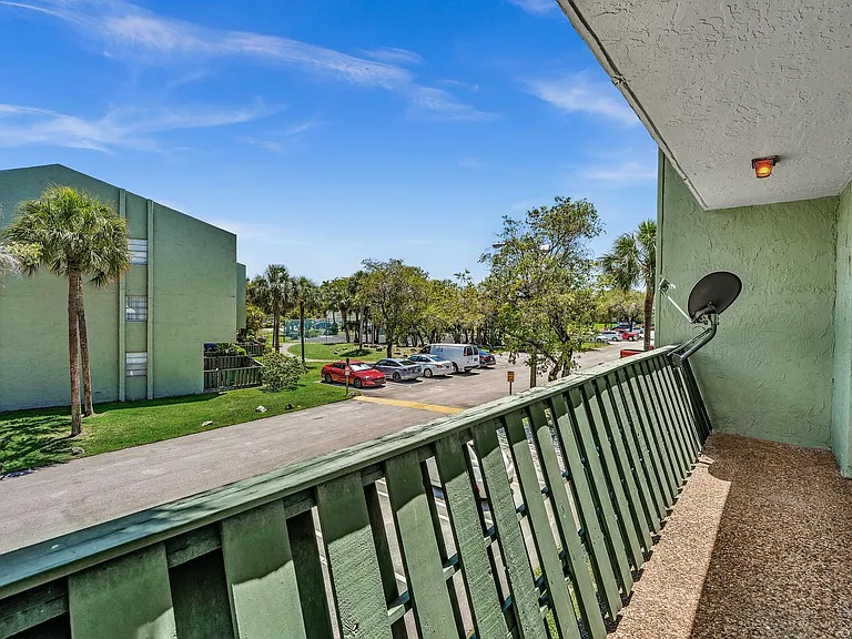 8909 NW 28th Dr #32B — Photo 22
