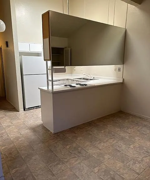 2499 American River Dr — Photo 2