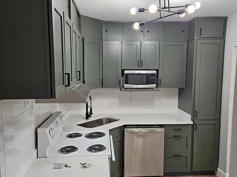 264 Ridge Rd NW — Photo 1