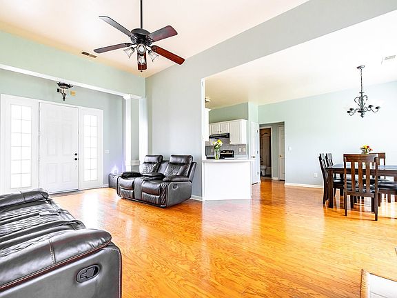 5th image of 930 Nesting Wood Cir E