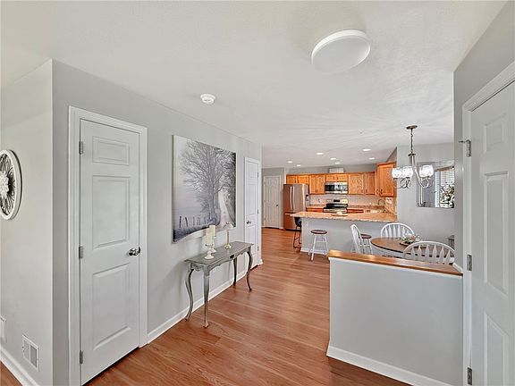 4th image of 105 White Fox Ct #26