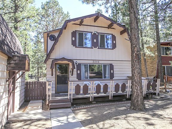 4th image of 2256 Manzanita Ln