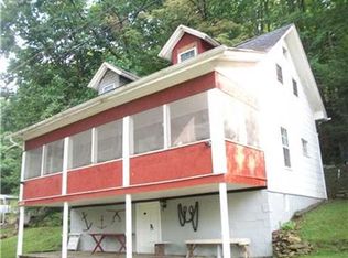 2579 Lakeview Rd, Confluence, PA 15424