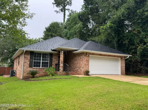 99118 Koloa St, Diamondhead, MS 39525