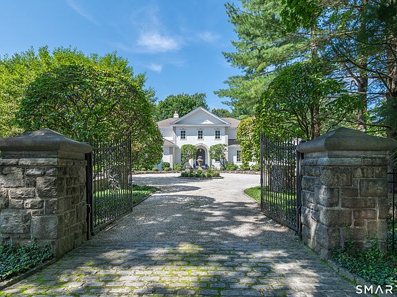 2nd image of 85 Manor Road