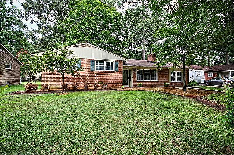 1st image of 875 Cascade Dr