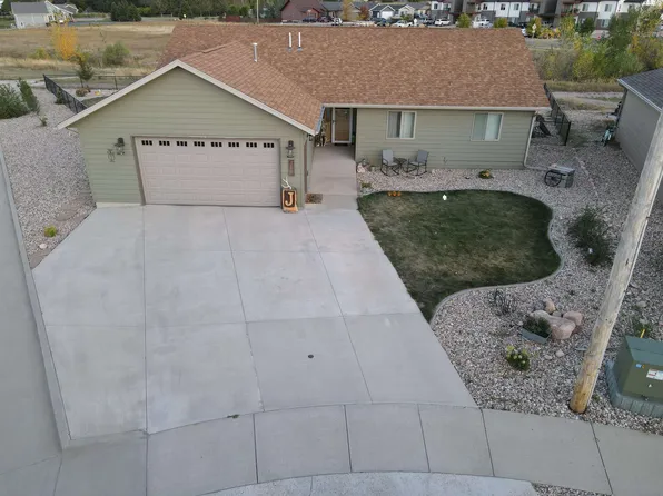 1809 Rain Drop Cir, Spearfish, SD 57783