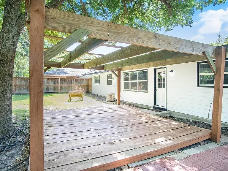 4602 Kinglet St — Photo 14